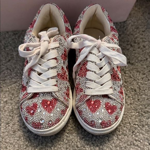 Heart Patterned Sneakers with Rhinestones - Picture 2 of 4